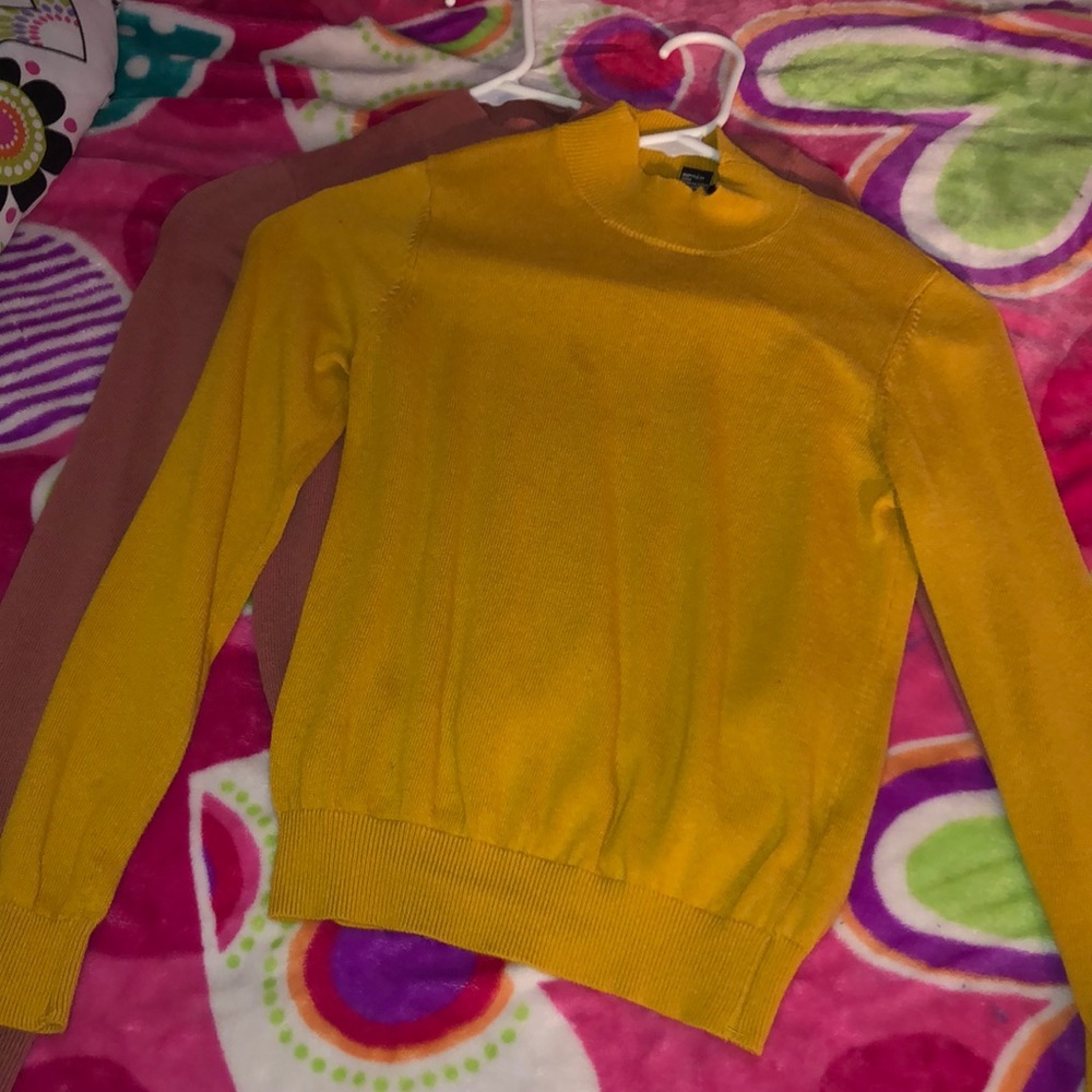 Forever 21 Girls double bundle long sleeve shirts